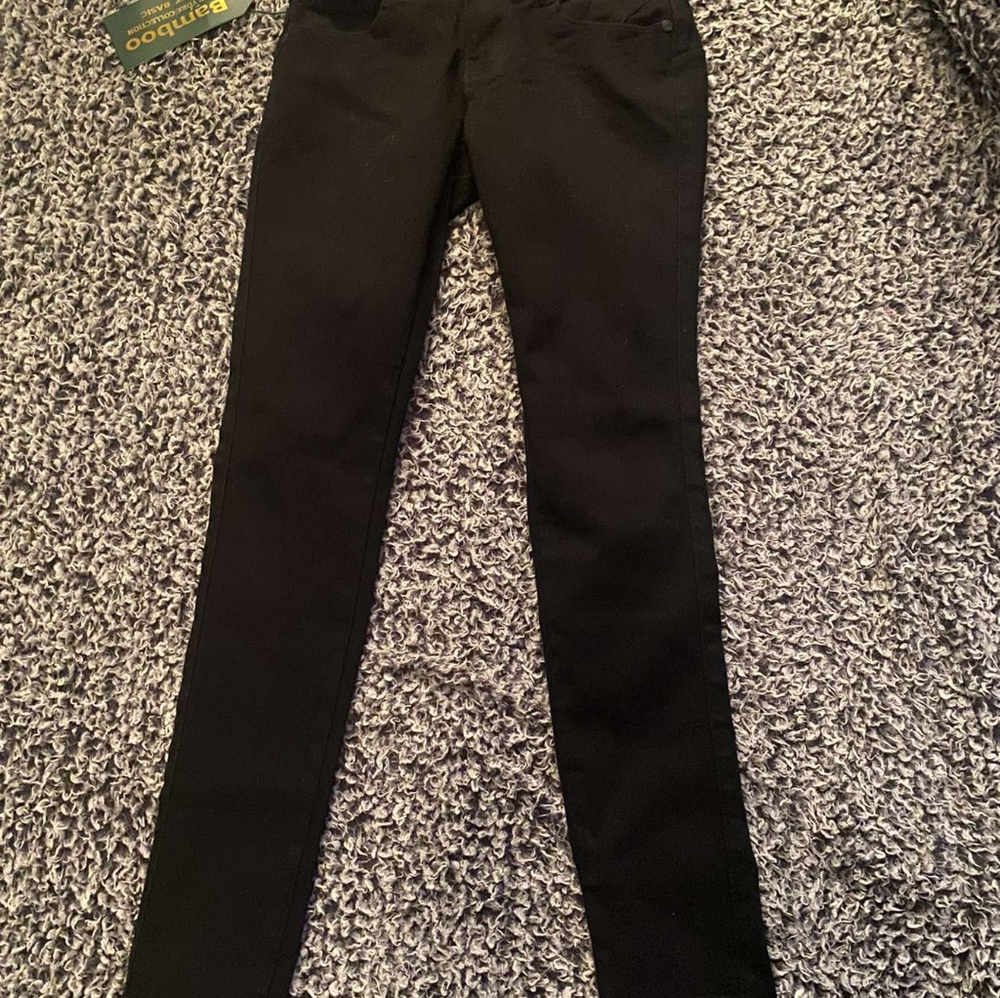 Black skinny jeans